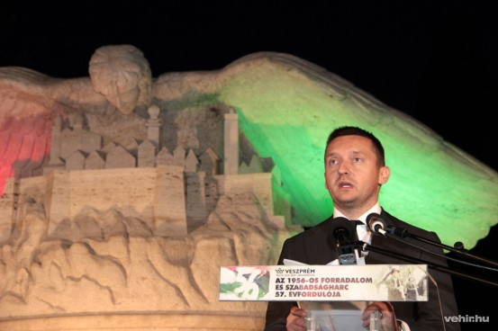 Rogán Antal<br>A galéria megtekintéséhez kattintson a képre