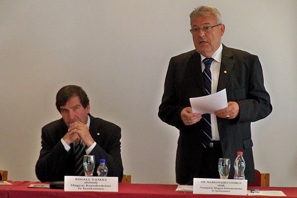 Bihall Tamás és dr. Markovszky György