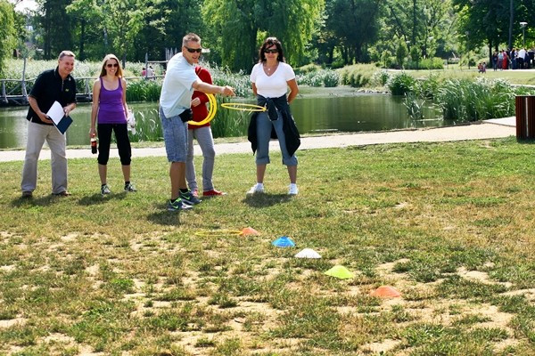 A köszöntőket vidám kikapcsolódás követte