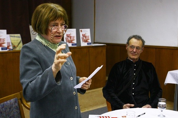 A bemutató alkalmával S. dr. Laczkovits Emőke néprajzkutató méltatta a könyvet