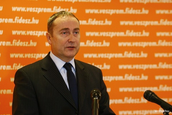 Dr. Kovács Zoltán