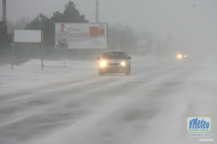 Tavaly márciusban jelentős havazás bénította meg az ország nagy részét. Idén is ez vár ránk?<br>vmeteo.hu