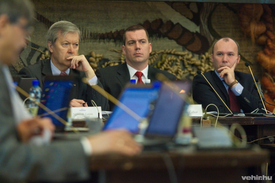 Némedi Lajos, dr. Mohos Gábor, Porga Gyula