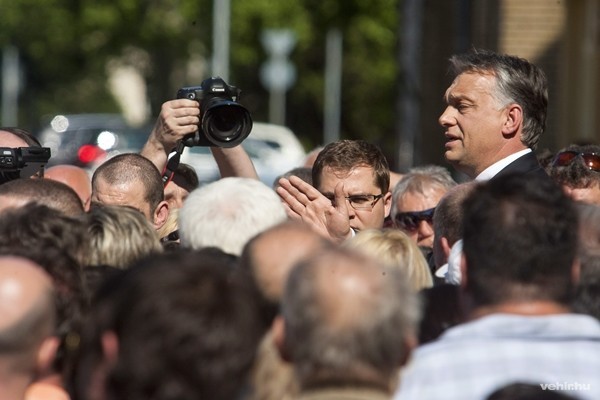 Orbán Viktor miniszterelnök beszédet mond a Fidesz körmendi EP-választási rendezvényén 2014. május 20-án. <br>MTI Fotó: Varga György