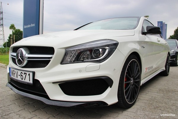 E 63 S AMG - tekintélyt parancsoló kinézet