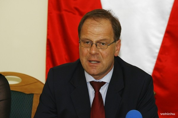 Dr. Navracsics Tibor