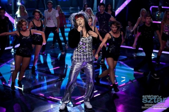 Vastag Tomi Cher-ként<br>Kép: tv2