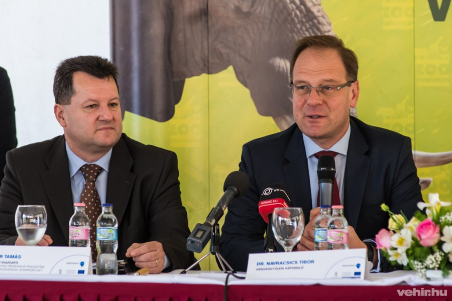 Molnár Tamás és dr. Navracsics Tibor