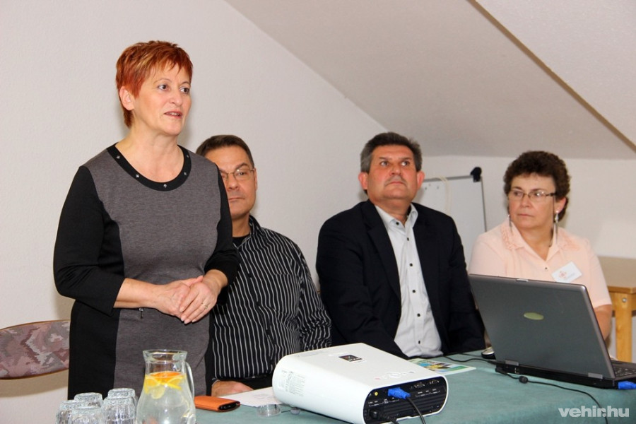 Dr. Andrásofszky Enikő nyitotta meg a rendezvényt