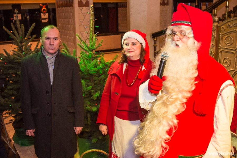 Porga Gyula polgármester és Joulupukki