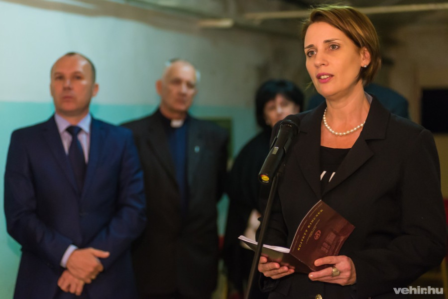 Dr. Némethné dr. Szentgáli Edit