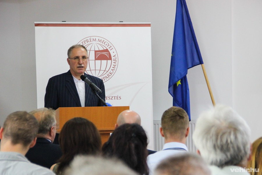 dr. Szilágyi János