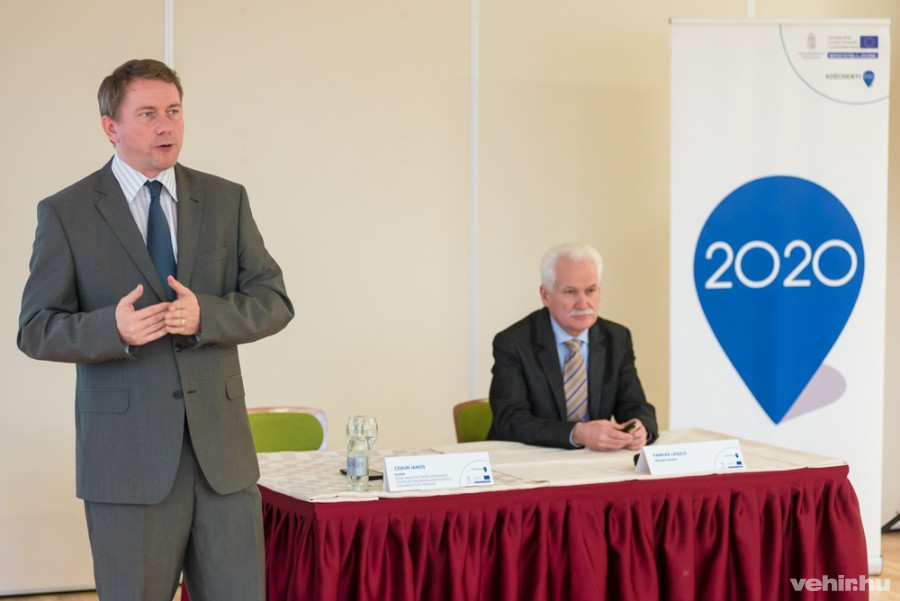 Czaun János és Farkas László