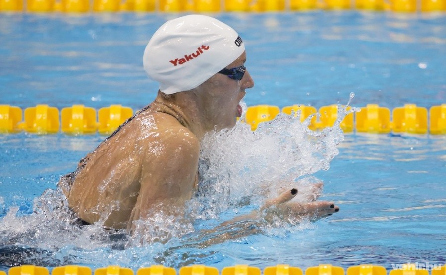 Hosszú Katinka a 200 méteres vegyesúszás döntőjében az úszó, műugró és szinkronúszó Európa-bajnokságon a London Aquatics Centerben 2016. május 19-én. A sportoló címét megvédve aranyérmet nyert. MTI Fotó: Kovács Anikó