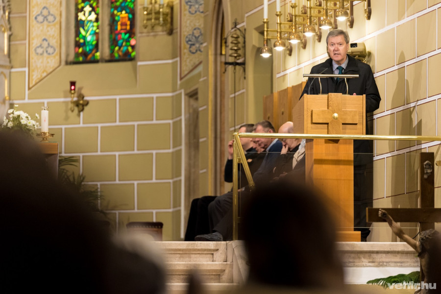 Némedi Lajos köszöntője a Szent Mihály Bazilikában