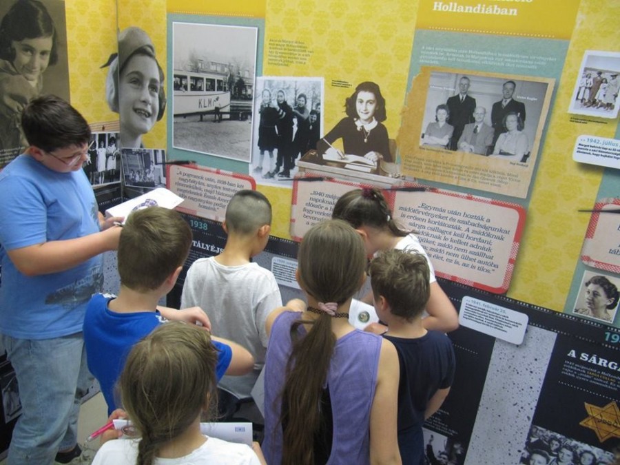 Az Anna Frank Ház vándorkiállítása