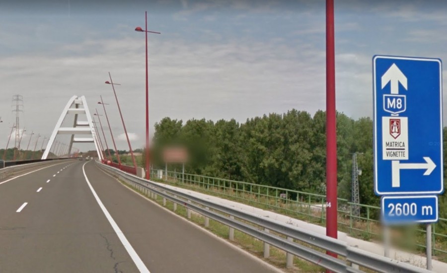 Az M8 pentelei Duna-hídja (Google)