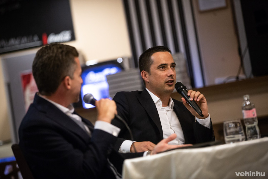 Rákay philip Ovádi Péter meghívására érkezett veszprémbe