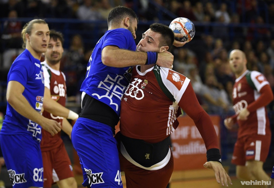 Bánhidi Bence (j2) és a szlovák Martin Slaninka (j3) - MTI/Kovács Tamás 