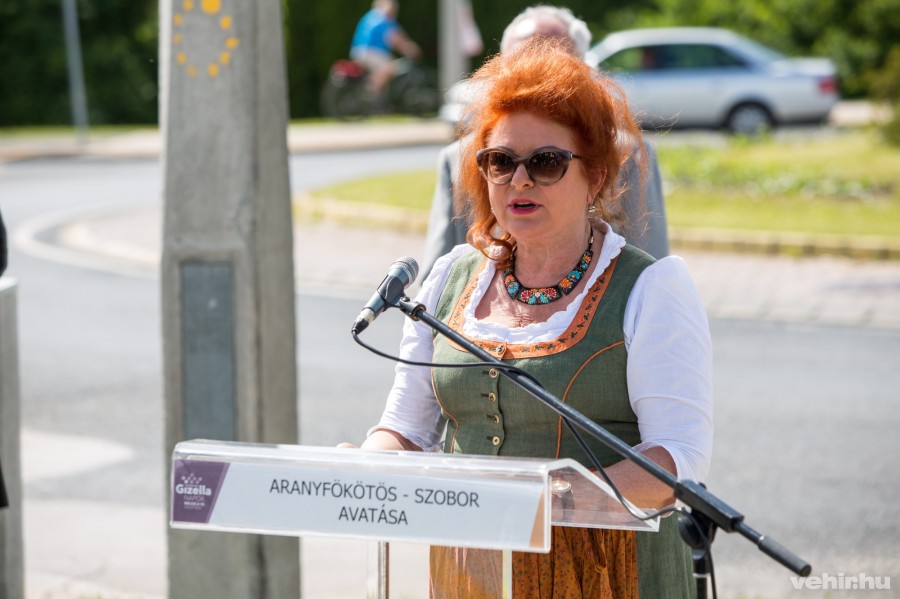 A passaui alpolgármester szerint megtiszteltetés, hogy Veszprémben állhat a szobor
