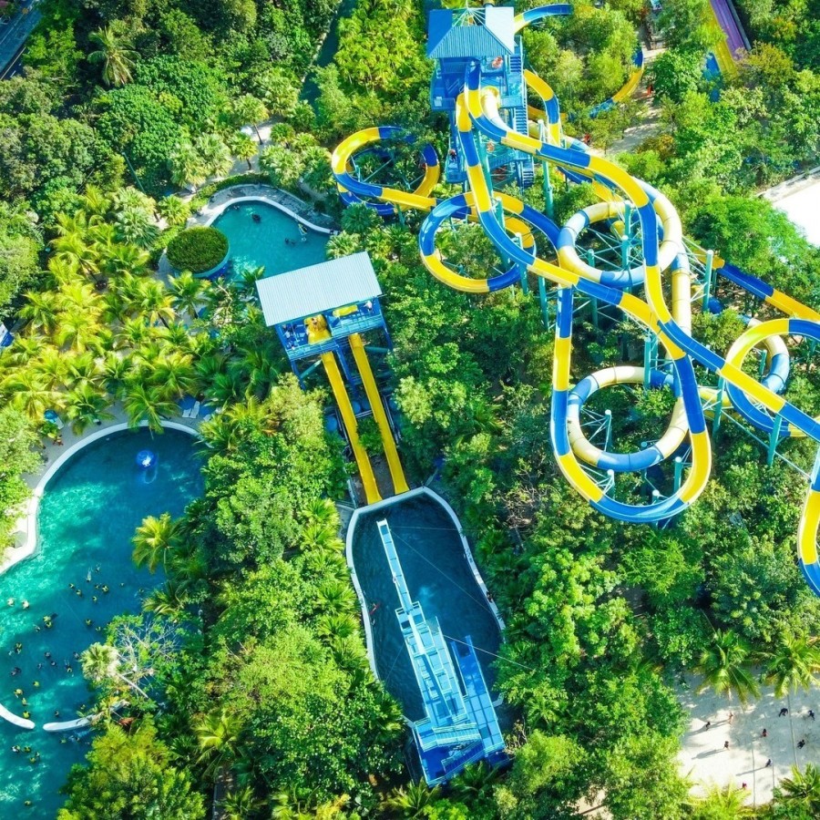 A malájziai ESCAPE Park vízicsúszdája, amely jelenleg rekordtartó a világon (forrás: Escape Theme Park, Penang)