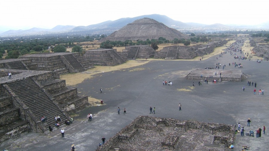 Teotihuacan piramisai