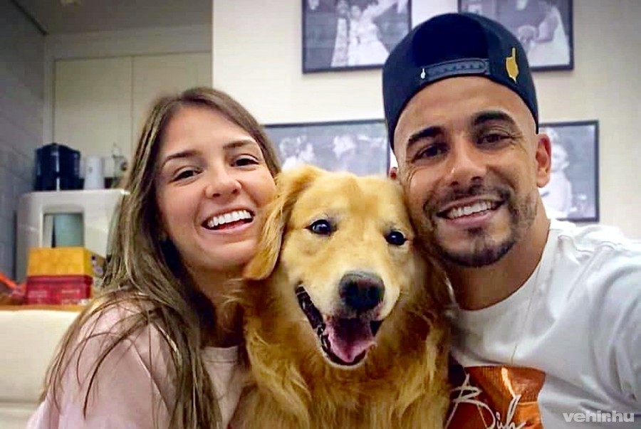 Everton Felipe és felesége, valamint kutyájuk, Hulk