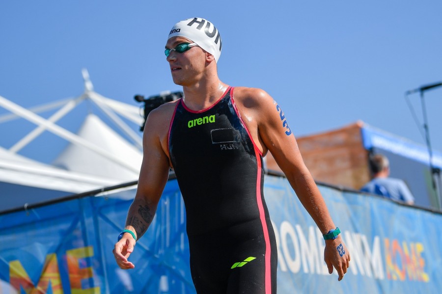 Rasovszky Kristóf a férfi nyíltvízi úszók 10 kilométeres versenye előtt a római vizes Európa-bajnokságon Ostiában 2022. augusztus 21-én. MTI/Czeglédi Zsolt 