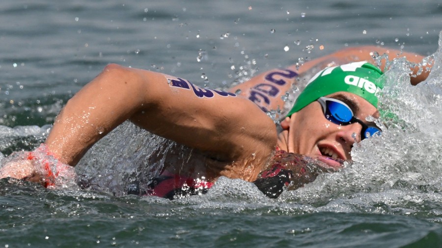 Betlehem Dávid a férfi nyíltvízi úszók 10 kilométeres versenyén a vizes világbajnokságon a budakalászi Lupa-tavon 2022. június 29-én. MTI/Szigetváry Zsolt 