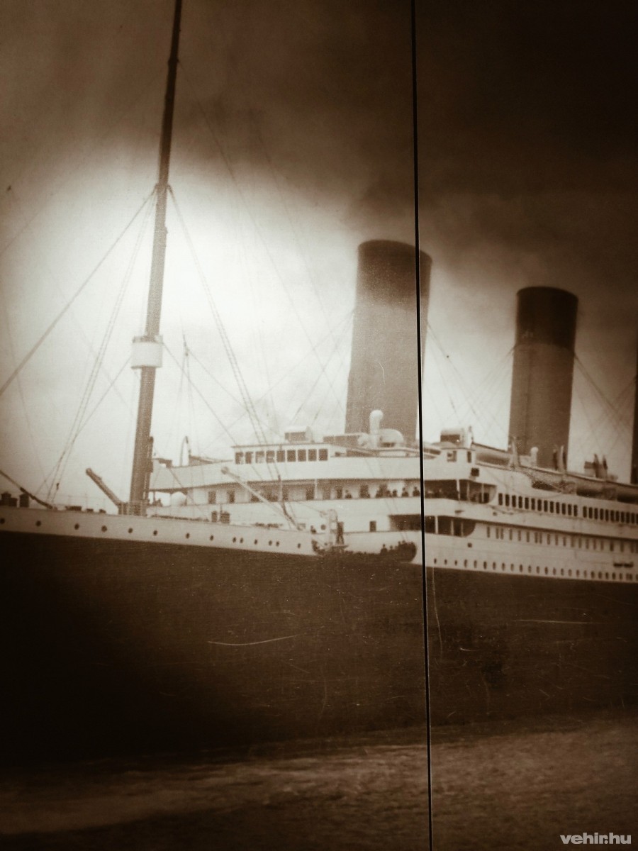 Gigászi méretei miatt sokan hitték elsüllyeszthetetlennek a Titanicot.
