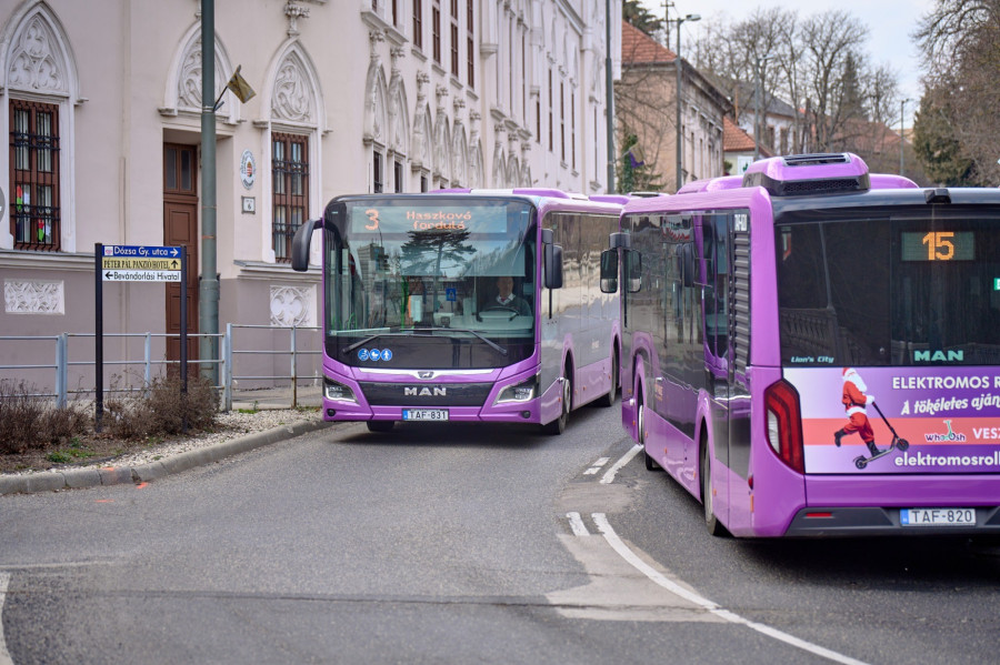 A V-Busz legnagyobb áremelése a sofőrnél váltott jegyeket érinti