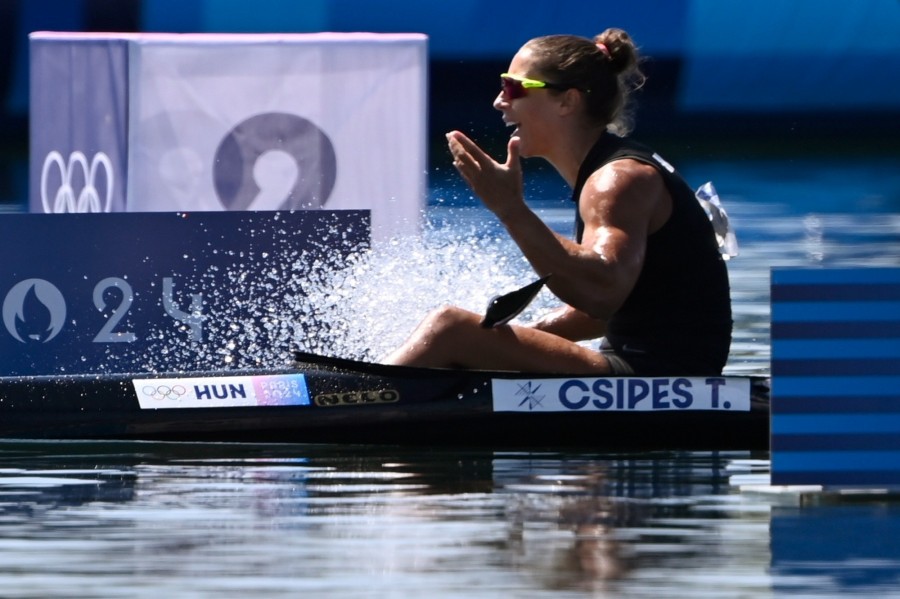 Az ezüstérmes Csipes Tamara a női kajak egyesek 500 méteres versenyének döntőjében a 2024-es párizsi nyári olimpián a vaires-sur-marne-i evezős és kajak-kenu pályán 2024. augusztus 10-én. MTI/Kovács Tamás