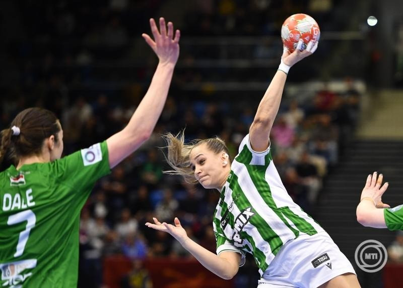 Klujber Katrin, az FTC-Rail Cargo Hungaria játékosa a női kézilabda Magyar Kupa döntőjében játszott Győri Audi ETO KC - FTC-Rail Cargo Hungaria mérkőzésen a Tatabányai Multifunkciós Csarnokban 2025. március 2-án. MTI/Bodnár Boglárka