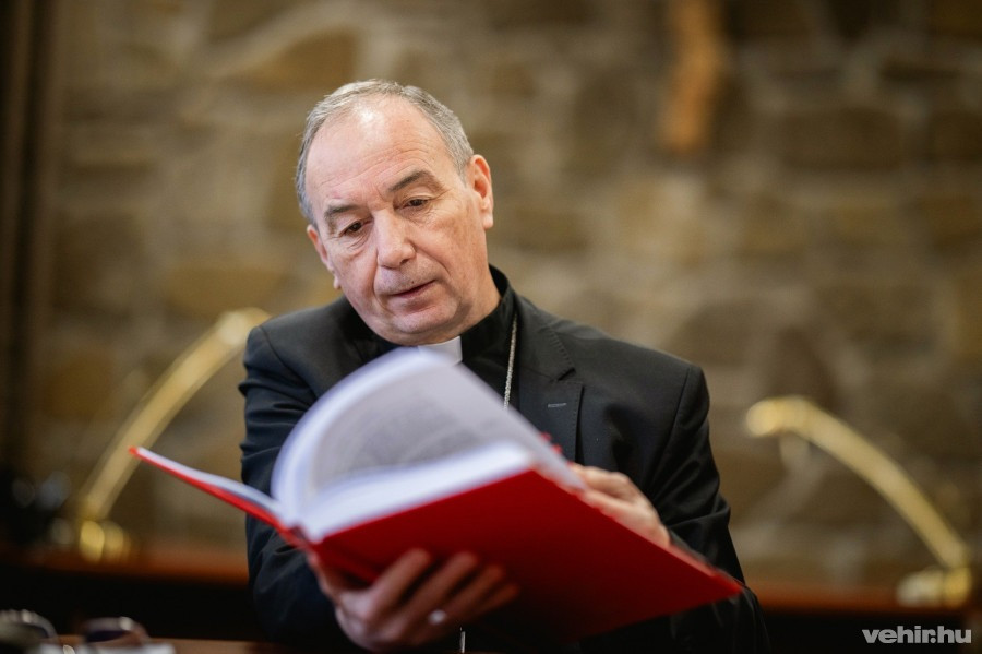 Udvardy György, veszprémi érsek a dokumentációval