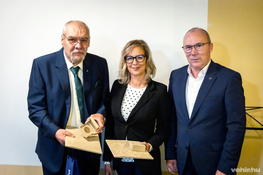 Kavalecz Tibor, Molnár Adrienn (Molnár Ernő lánya) és Porga Gyula