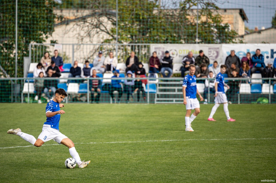 Gólzáporos győzelmet aratott az Almádi (archív fénykép)