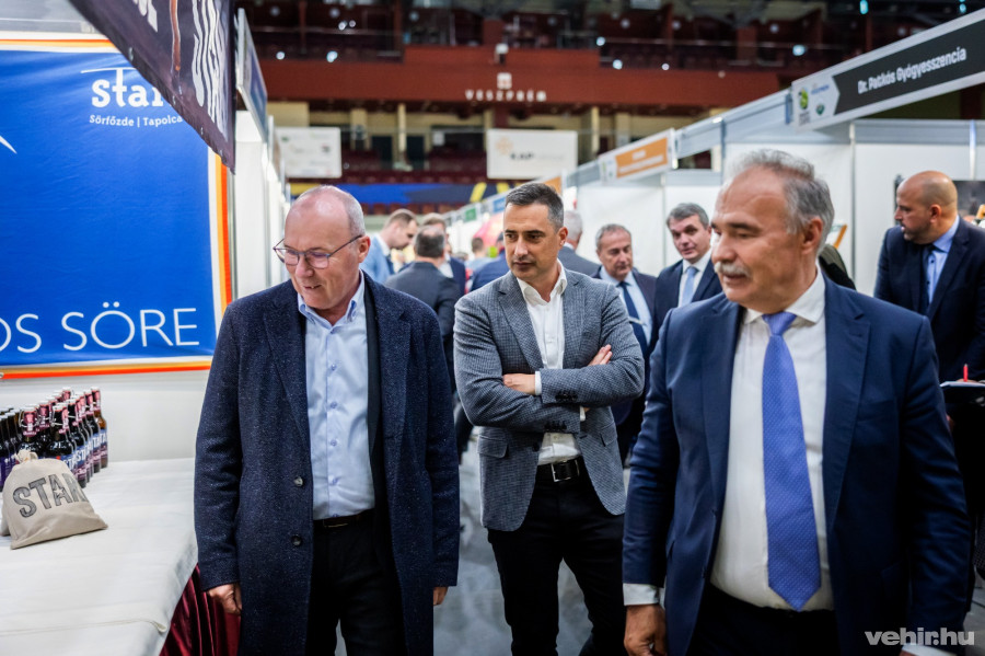 Porga Gyula, Ovádi Péter és Nagy István