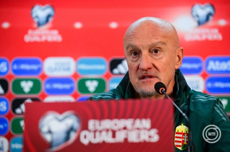 Marco Rossi szövetségi kapitány a magyar labdarúgó-válogatott sajtótájékoztatóján a Vazgen Szargszján Köztársasági Stadionban, Jerevánban 2025. november 12-én. Magyarország és Örményország világbajnoki selejtezőmérkőzést játszik egymással november 13-án. MTI/Czeglédi Zsolt