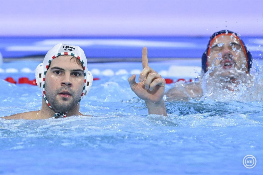 Fekete Gergő gólöröme a belgrádi férfi vízilabda Európa-bajnokság középdöntőjének E csoportjában játszott Magyarország - Hollandia mérkőzésen a Belgrade Arenában 2026. január 16-án. MTI/Czeglédi Zsolt