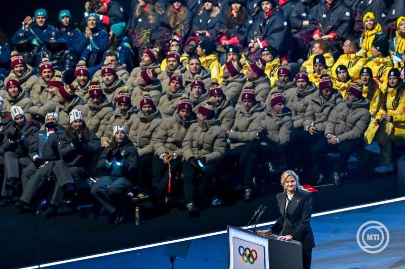 Kirsty Coventry, a Nemzetközi Olimpiai Bizottság (NOB) elnöke beszédet mond a 2026-os milánói-cortinai téli olimpia megnyitóünnepségén a milánói San Siro Stadionban 2026. február 6-án. MTI/Illyés Tibor