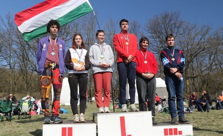 Az F/N20-as kategória dobogója: 1. helyen Nagy Bence, 2. helyen Gaschler Emma - Fotó: Máthé István