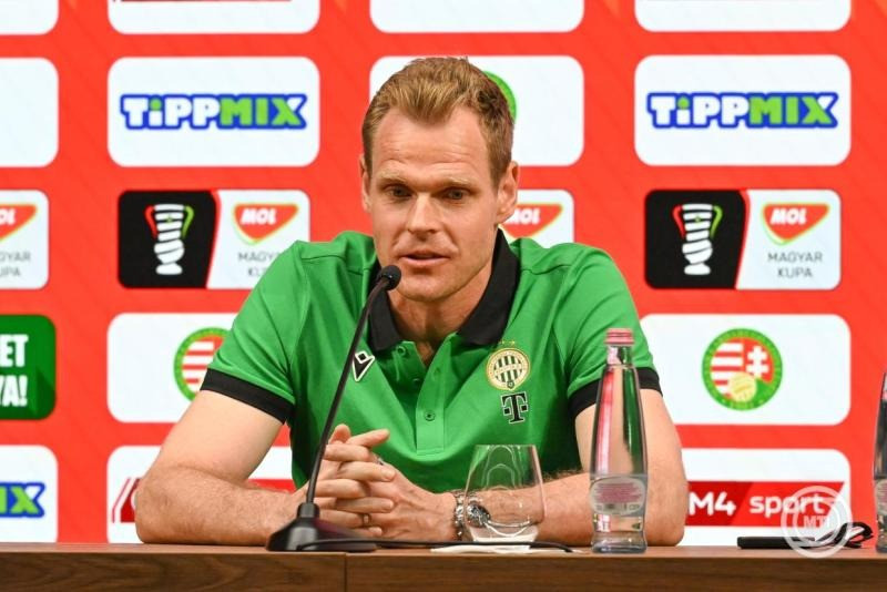 Dibusz Dénes, a Ferencváros játékosa a MOL Magyar Kupa döntőjének sajtótájékoztatóján a Puskás Arénában 2026. május 5-én. A fináléban a Ferencváros és a Zalaegerszeg játszik a Puskás Arénában. MTI/Illyés Tibor