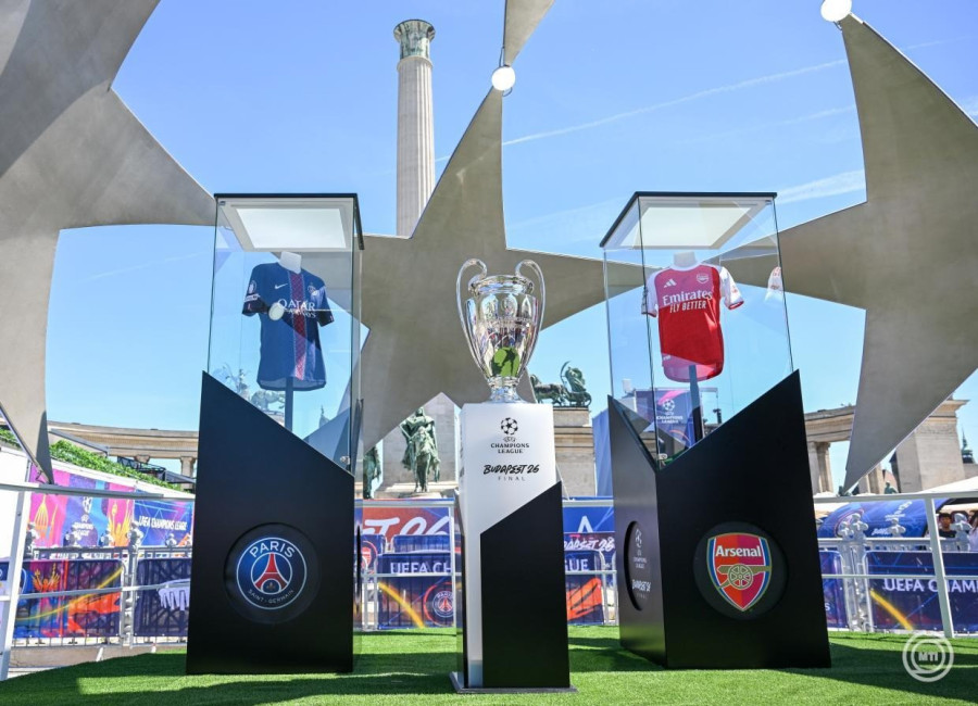 A Bajnokok Ligája trófeája a május 30-ai budapesti UEFA Bajnokok Ligája (BL) labdarúgó döntő szurkolói zónája, a Champions Fesztivál helyszínén a Hősök terén a megnyitó napján, 2026. május 28-án. MTI/Illyés Tibor