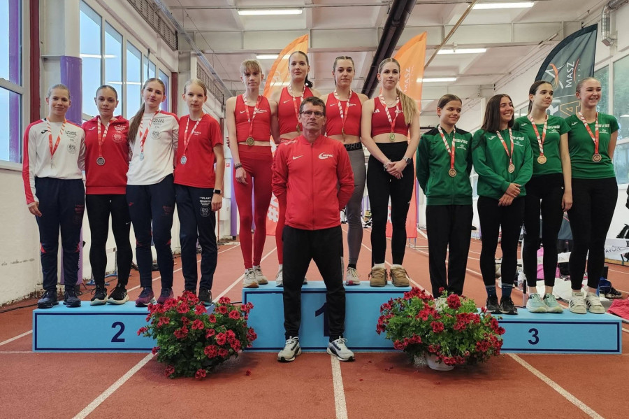 Remekelt a VEDAC U20-as női 4x800 méteres váltója - Fotó: VEDAC