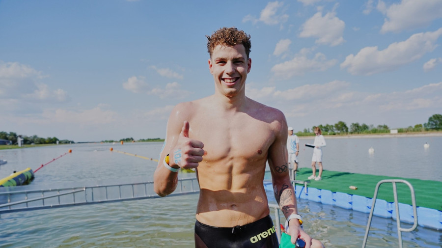 A győztes Sárkány Zalán a XII. Nyíltvízi Úszó Országos Bajnokság férfi 10 km-es versenyszám céljában Szegeden 2026. június 20-án. MTI/Derencsényi István