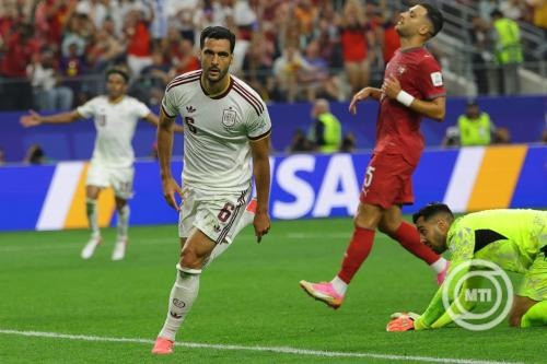 A spanyol Mikel Merino, miután berúgta a találkozó egyetlen gólját a 2026-os labdarúgó-világbajnokság nyolcaddöntőjének Portugália-Spanyolország mérkőzésén a texasi Dallas melletti Arlington AT&T Stadionjában 2026. július 6-án. MTI/EPA/Christopher Neundorf