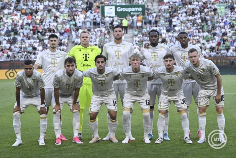 A Ferencváros kezdőcsapata a Ferencváros - Real Madrid nemzetközi felkészülési mérkőzés kezdete előtt a Groupama Arénában 2026. augusztus 8-án. MTI/Illyés Tibor