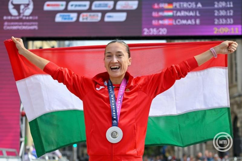 Az ezüstérmes Vindics-Tóth Lili Anna a célban a női maratonfutók versenyében a birminghami atlétikai Európa-bajnokságon 2026. augusztus 16-án. MTI/Czeglédi Zsolt