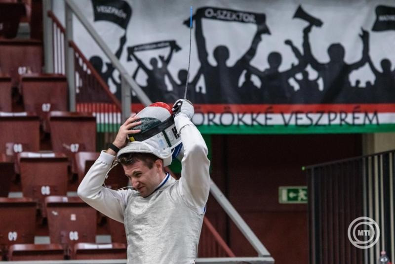 Dósa Dániel tőröző a 49. CISM Katonai Vívó Világbajnokságon a One Veszprém Arénában 2026. szeptember 29-én. MTI/Katona Tibor