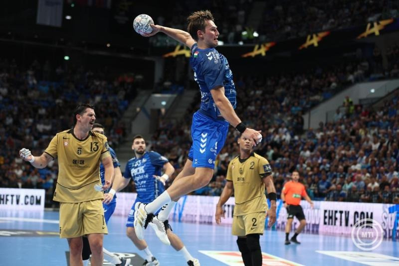 Magnus Rod, a Szeged (k), valamint Salvador Salvador (b) és Edy Silva (j), a Sporting játékosai a férfi kézilabda Bajnokok Ligája 3. fordulójának OTP Bank-Pick Szeged - Sporting CP mérkőzésén a szegedi Pick Arénában 2026. október 10-én. MTI/Lehoczky Péter